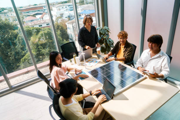 Energy Efficiency & Green Building<br />
